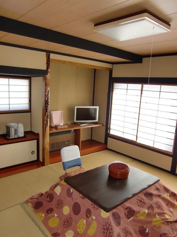 Kikusuisou Annex 호텔 쿠사츠 객실 사진